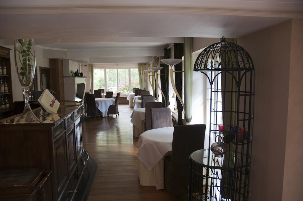 Hotel Les Ardillieres Du Pont D'Oye Habay-la-Neuve Buitenkant foto